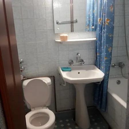 Catalin Apartman *